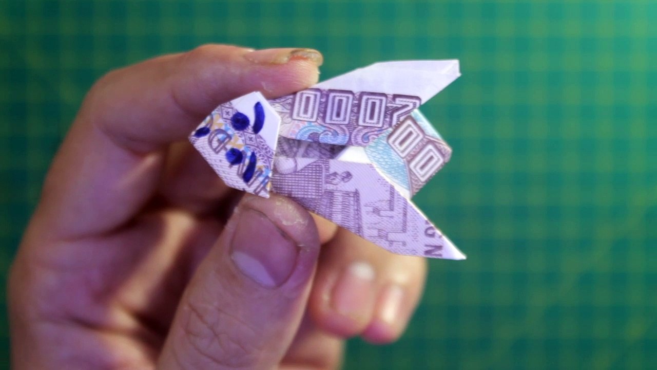 demo Money origami bee