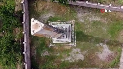 Roma dönemine ait 12 metre yüksekliğinde anıt mezar 2 bin yıldır ayakta
