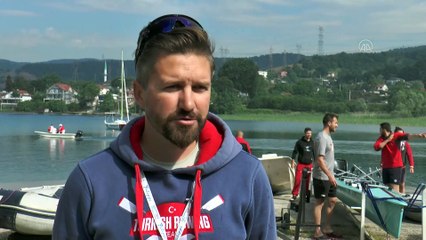 SAKARYA - Genç milliler Avrupa ve dünya şampiyonalarında madalya için kürek çekiyor