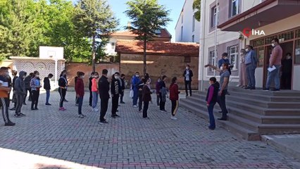 Afyonkarahisar'da LGS sınav heyecanı başladı