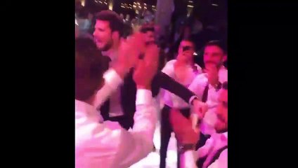 Volkan horon tepti! Van Persie misket oynadı!