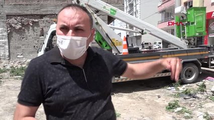 ÇORUM DİREĞE ÇARPAN OTOMOBİLDEKİ 4 KİŞİ YARALANDI