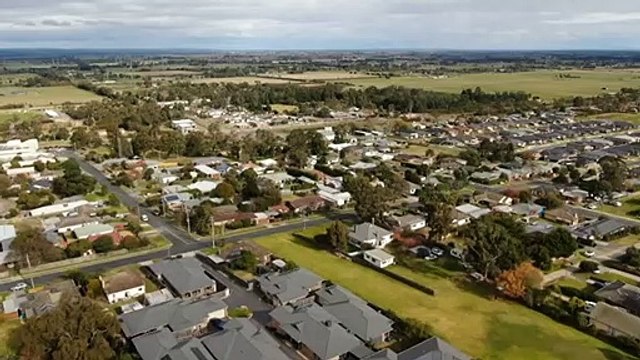Victorian residents feel divided