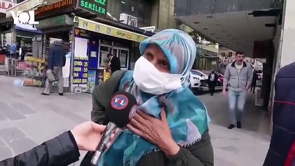 Descargar video: Sokak röportajında konuşan 69 yaşındaki yurttaş isyan etti: Ekonomi büyüdüyse neden perişanız?