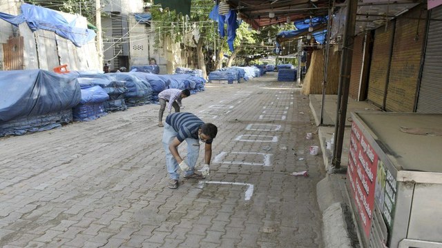 Shops open on Odd-Even system in Delhi, ground report