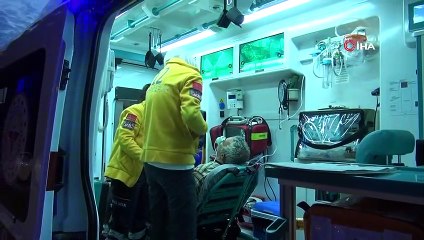 Evde çıkan yangında 3 kişi hastanelik oldu