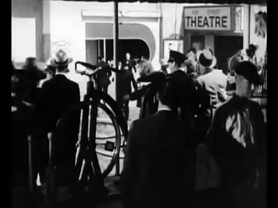 Bowery at Midnight (1942)_Part02