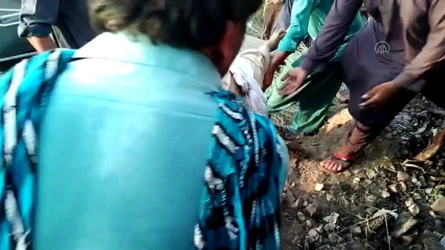 Pakistan'da tren kazası: 30 ölü, 50 yaralı - Arama kurtarma çalışmaları (2)