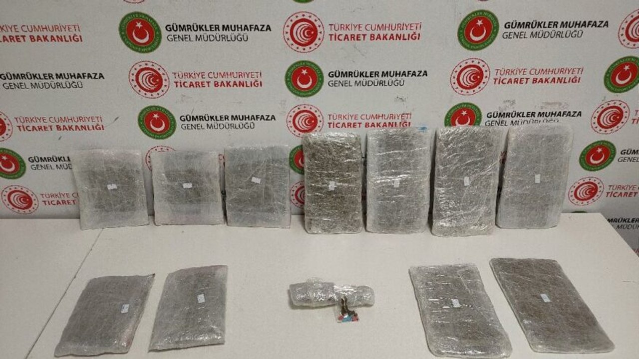 İstanbul Havalimanı’nda 13 kilo uyuşturucu ele geçirildi