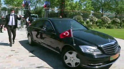 PARİS - Dışişleri Bakanı Çavuşoğlu, Fransız mevkidaşıyla görüştü
