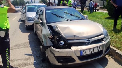 DÜZCE - 7 aracın karıştığı zincirleme trafik kazasında 5 kişi yaralandı