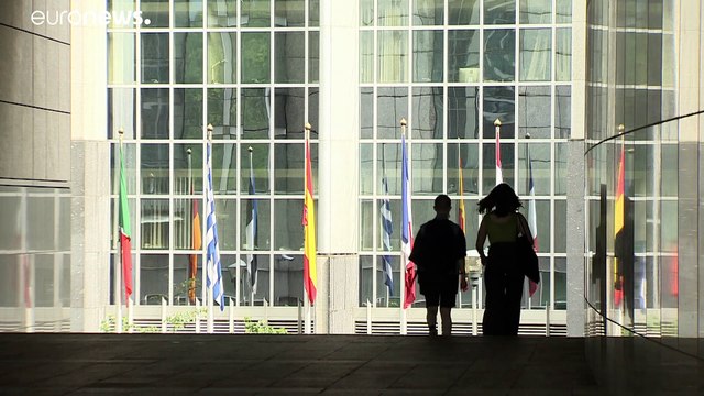 Eurodeputati & vaccini, alcuni temono la sessione di Strasburgo