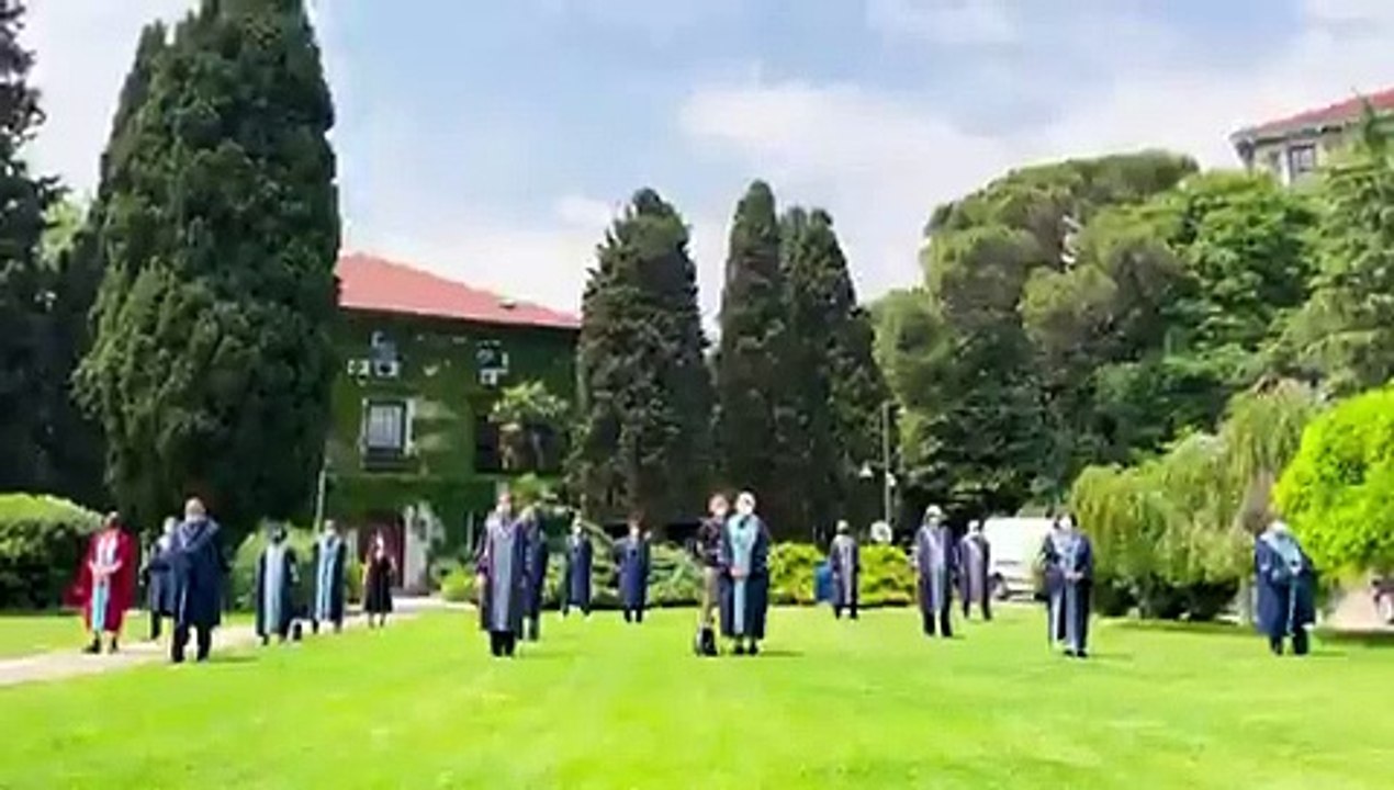 Boğaziçi akademisyenleri nöbetlerine devam ediyor; 104. günde de rektörlüğe sırtlarını döndüler