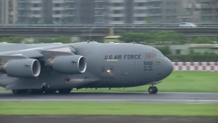 "백신 핑계로 도발"...美 수송기 타이완 착륙에 中 반발 / YTN