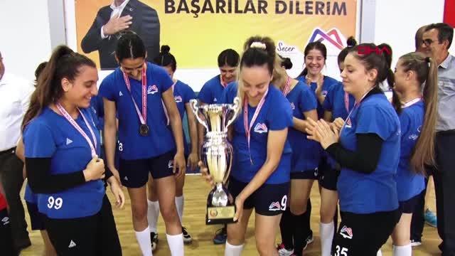 SPOR Namağlup şampiyon hentbolcular 1'inci Lig'e hazırlanıyor
