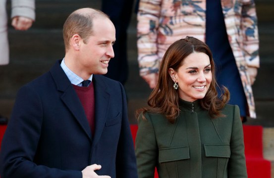 William e Kate presenteiam Harry e Meghan após nascimento de Lilibet