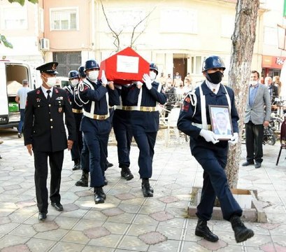 ÇANAKKALE'DEKİ KAZADA HAYATINI KAYBEDEN ASTSUBAY KIDEMLİ BAŞÇAVUŞ, SON YOLCULUĞUNA UĞURLANDI