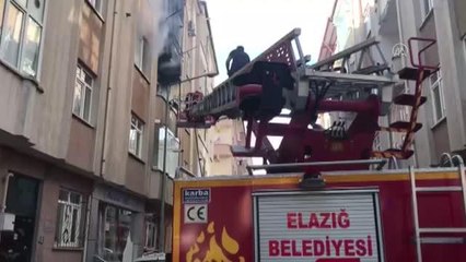Apartman dairesinde çıkan yangın hasara yol açtı