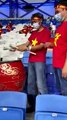 Cổ động viên có mặt tại sân cổ vũ trong trận Việt Nam đấu Indonesia