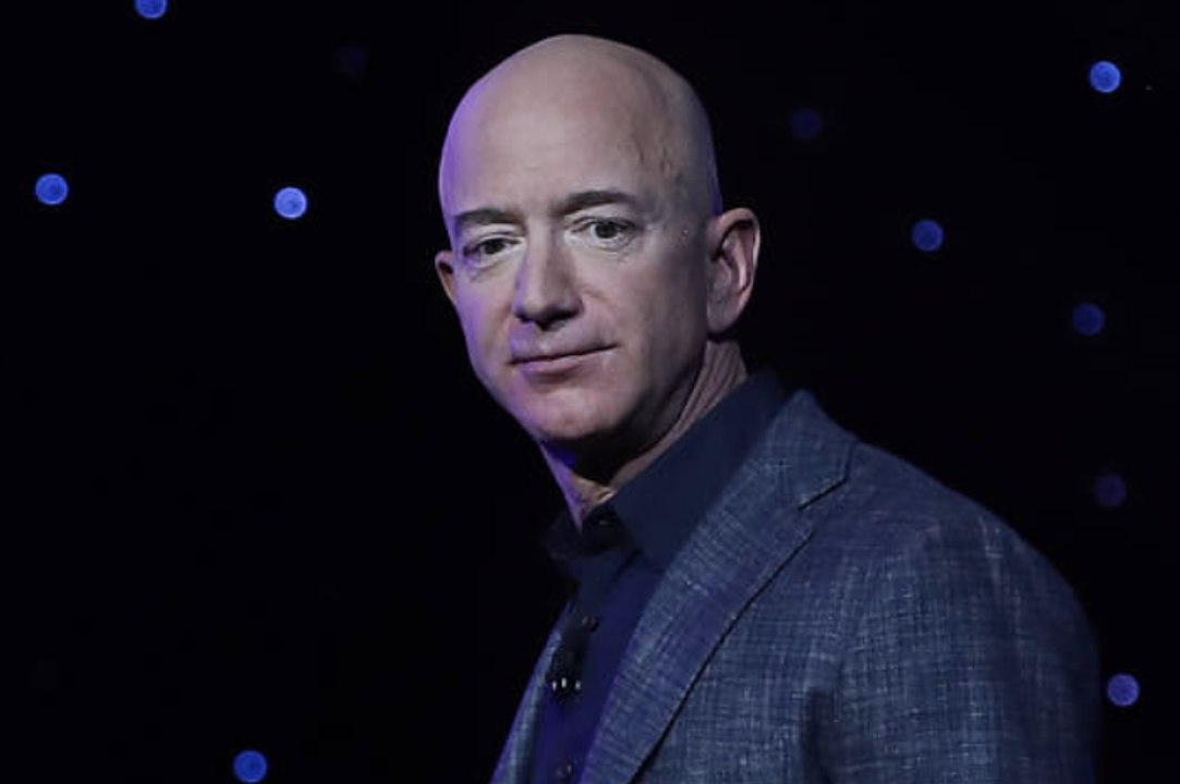 Jeff Bezos Announces He Will Go to Space
