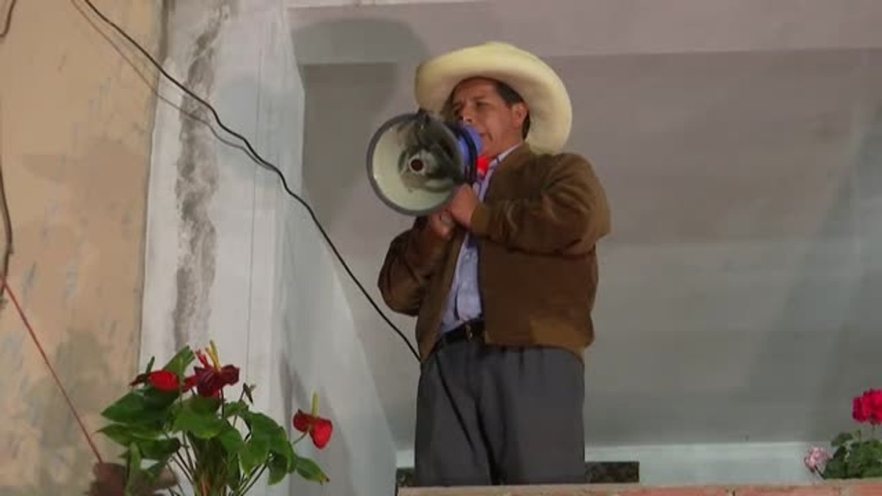 Pedro Castillo adelanta a Keiko Fujimori en el recuento electoral de las elecciones en Perú