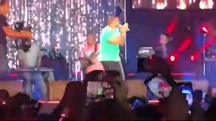 حالات عمرو دياب _ معاك قلبي من حفله بورتو مارينا