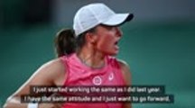 Swiatek dealing with the pressure in Roland Garros title defence
