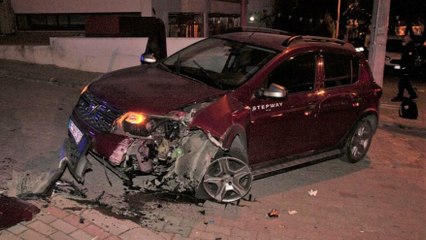 Genç kızın polisten kaçışı kazayla noktalandı