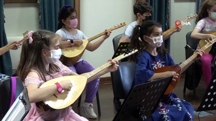 Bir buçuk asırlık tarihi binada geleceğin sanatçıları yetiştiriliyor