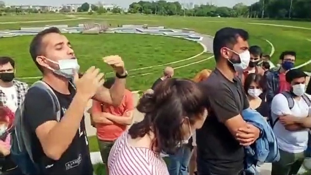 Yıldız Teknik Üniversitesi öğrencileri ile rektör arasında 'millet bahçesi' tartışması: Verdiğiniz kararları kabul etmiyoruz