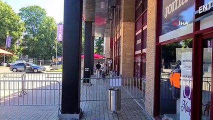 - Brüksel’de maske zorunluluğu kaldırıldı