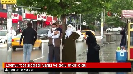 Esenyurt'ta şiddetli yağış ve dolu etkili oldu