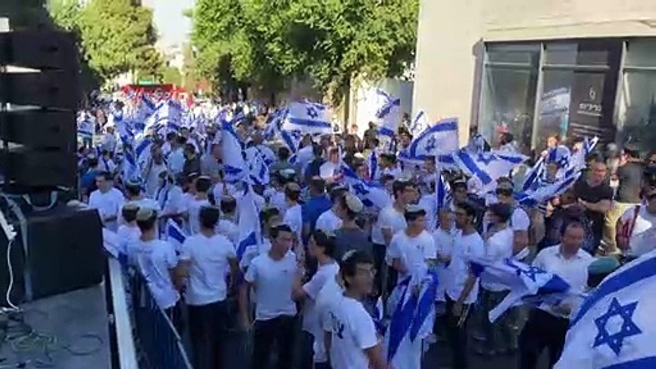 A ‘marcha das bandeiras’