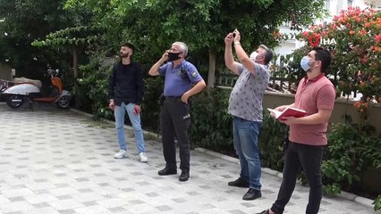 Tehdit edildiğini iddia edip kendini eve kilitledi