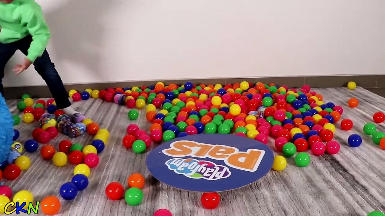 Playfoam Pals Giant Surprise Egg Opening Fun With Ckn Toys