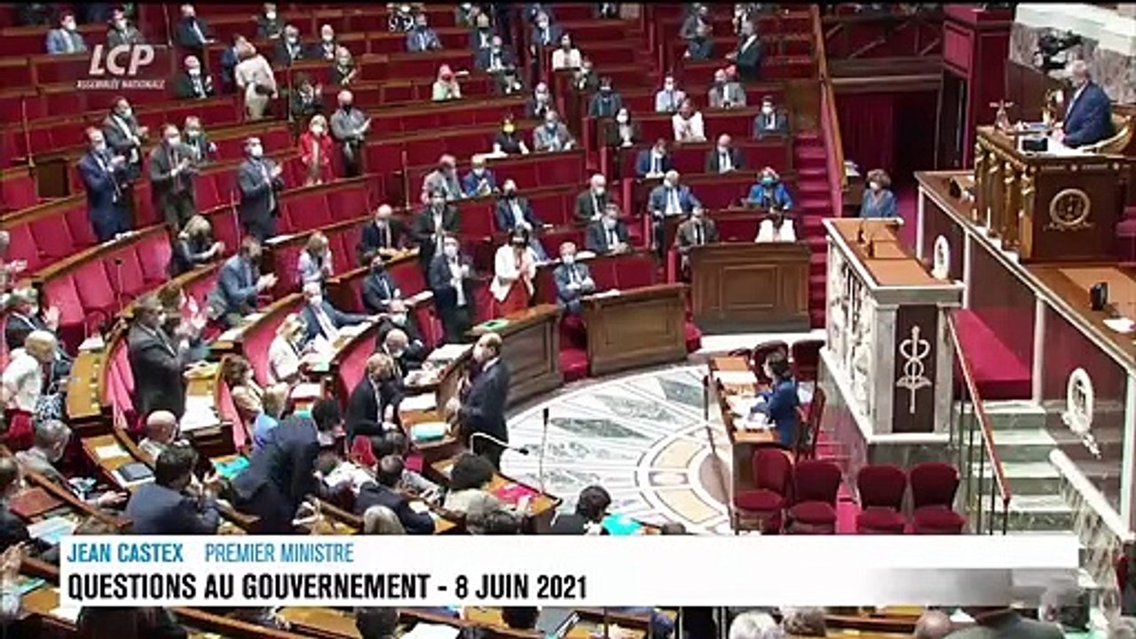 Macron giflé à Tain dans la Drôme : "C'est la démocratie qui est visée", déclare Jean Castex qui appelle à un "sursaut républicain"