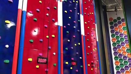 Escalade Clip'n Climb - Mail Champlain, Brossard