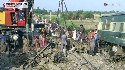 Tragikus vonatszerencsétlenség Pakisztánban