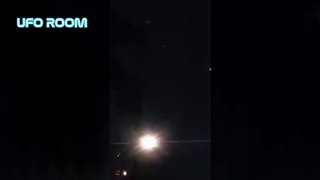 Sighting of 03 glowing lights UFO