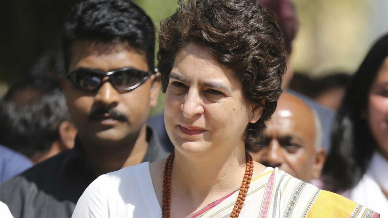 Priyanka Gandhi to be the CM face against Yogi in UP!