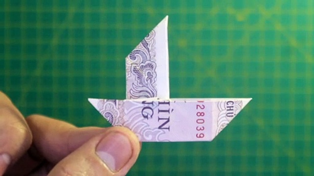 Demo Money origami boat Design by Jo Nakashima