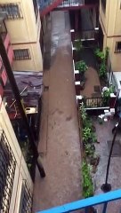 Lluvias provocan inundaciones en apartamentos de zona 21 capitalina