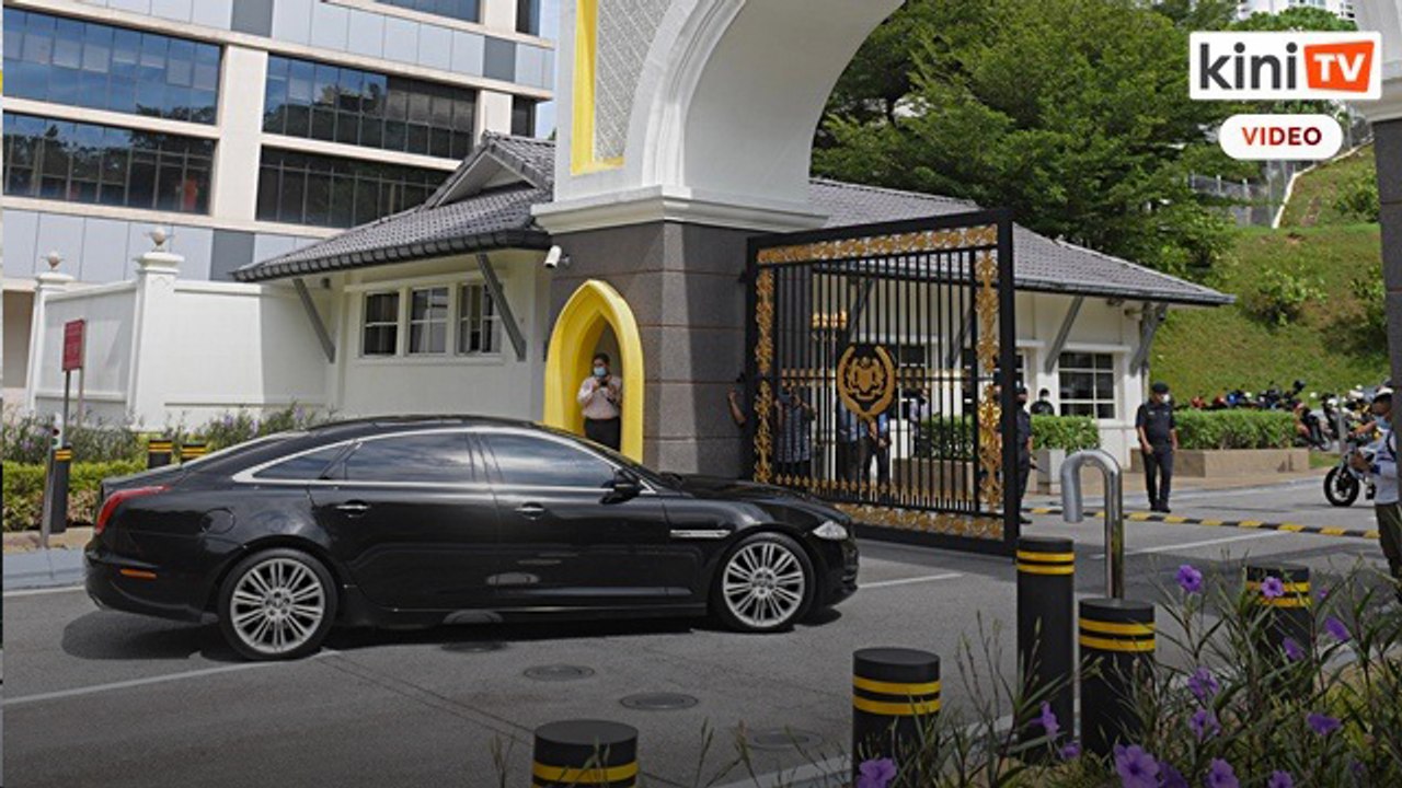 Selepas PM, giliran Anwar menghadap Agong