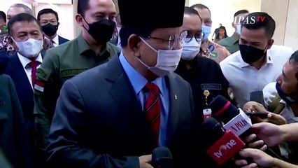 Menhan Prabowo Unggah Potret Lama Dirinya saat Dilantik Soeharto