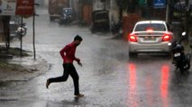 As monsoon arrives, heavy rain lashes parts of Mumbai