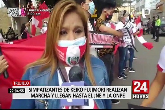 Trujillo: simpatizantes de Keiko Fujimori realizaron banderazo en los exteriores de la ONPE