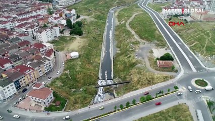 Esenyurt'ta yine dere tepkisi: Önce lacivert sonra siyah