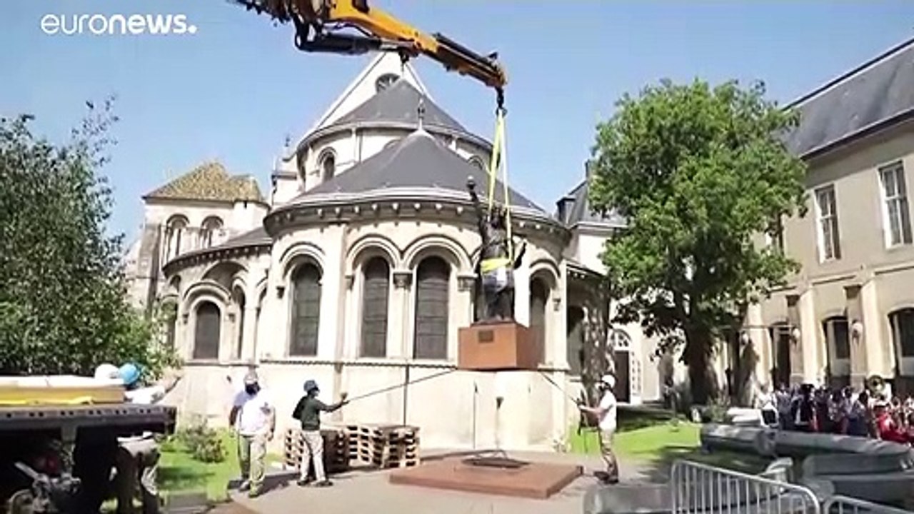 Un modèle réduit de la statue de la Liberté, conservé au musée des Arts et Métiers à Paris, en route pour les Etats-Unis