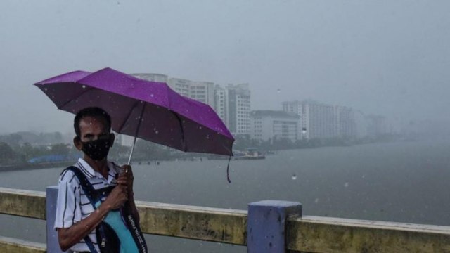 Monsoon brings heavy showers in Karnataka