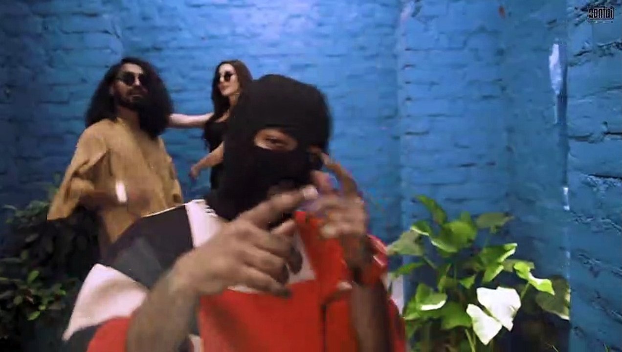 EMIWAY BANTAI  SATH MAI  SWAALINA  MEME MACHINE  OFFICIAL MUSIC VIDEO